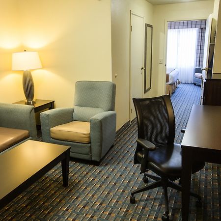 Holiday Inn Express Alpharetta - Roswell By Ihg Eksteriør billede