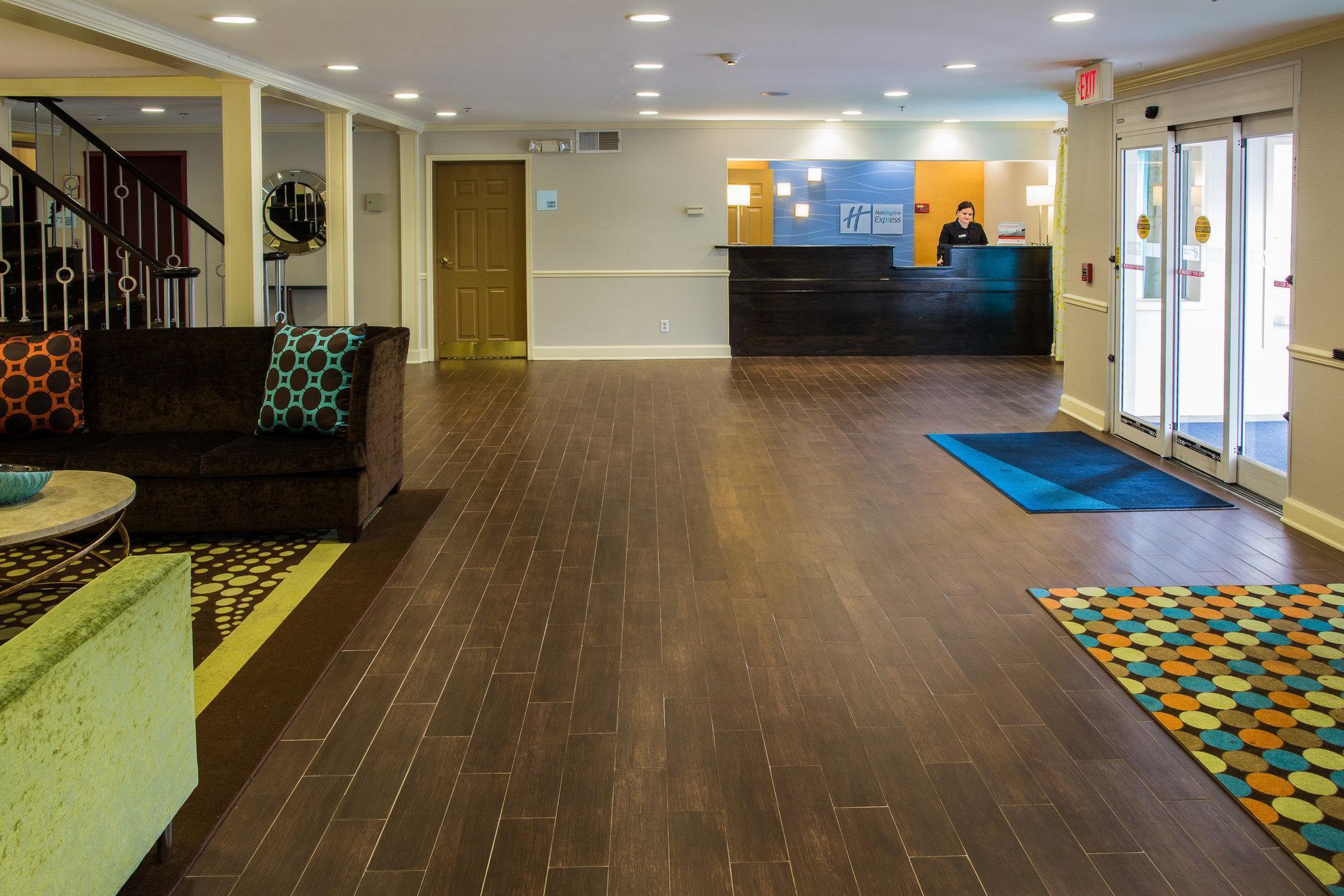 Holiday Inn Express Alpharetta - Roswell By Ihg Eksteriør billede