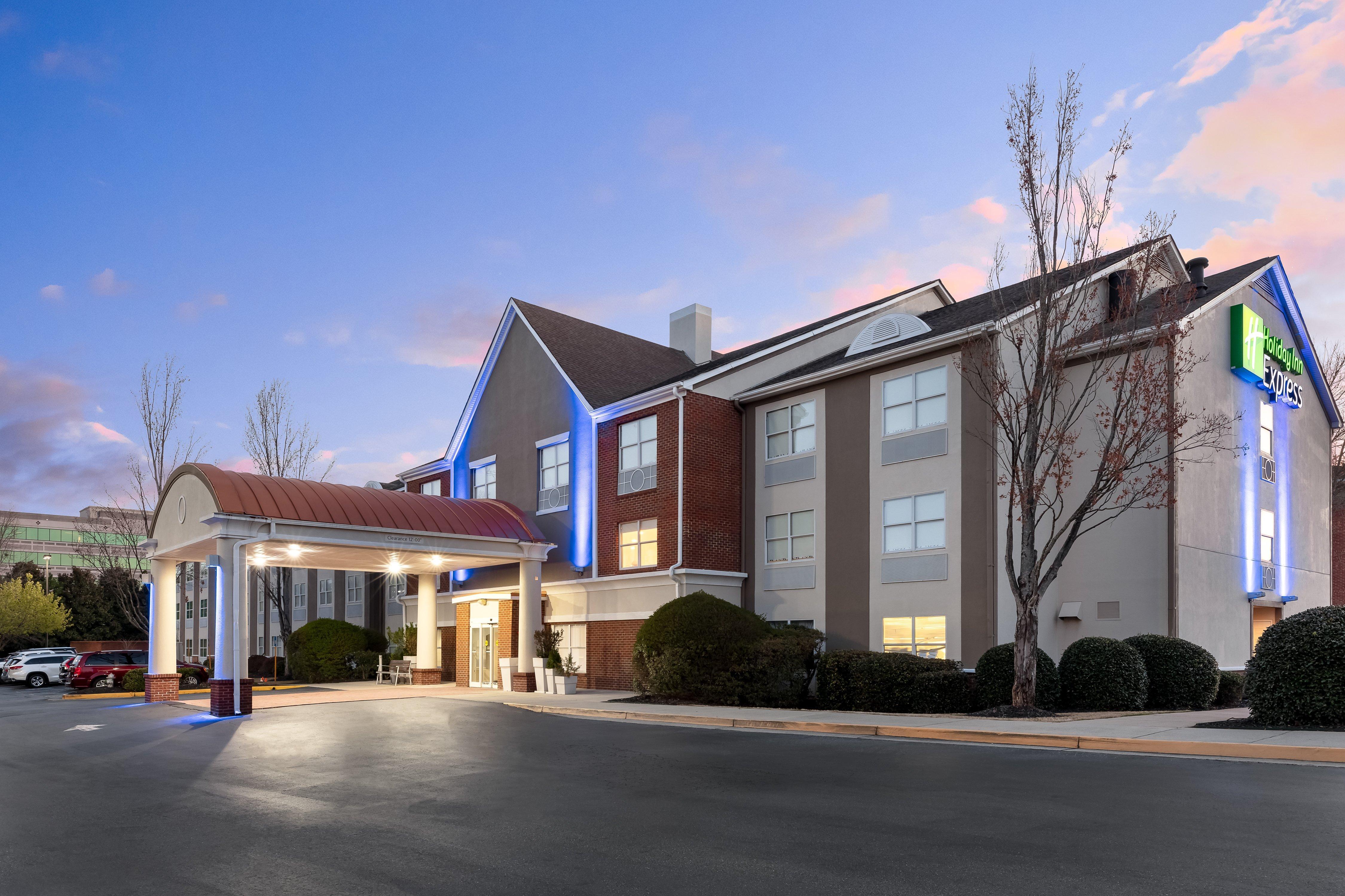 Holiday Inn Express Alpharetta - Roswell By Ihg Eksteriør billede