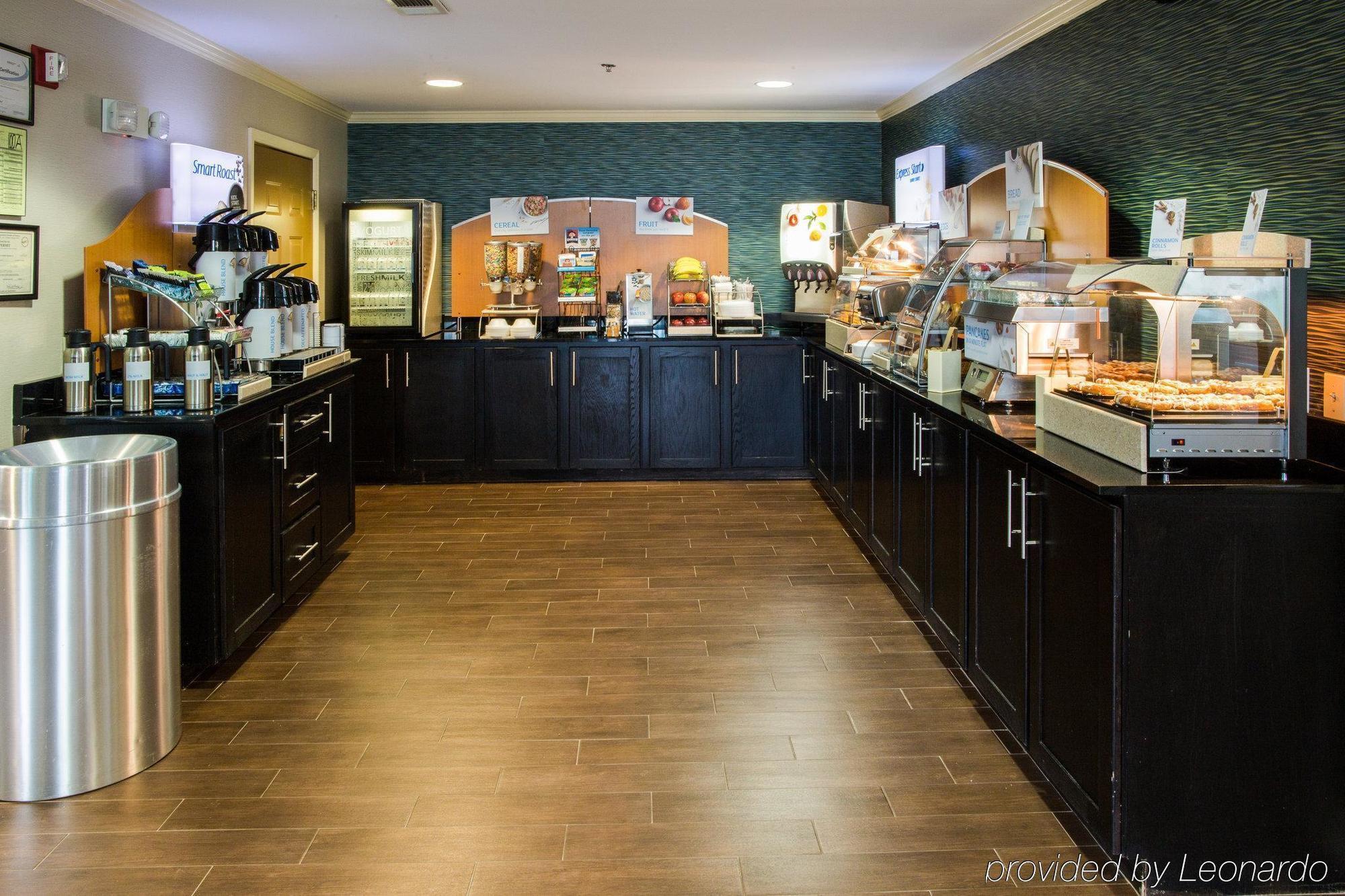 Holiday Inn Express Alpharetta - Roswell By Ihg Eksteriør billede